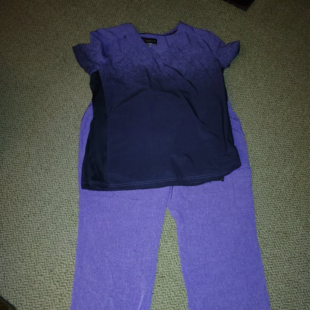 Scrub set
